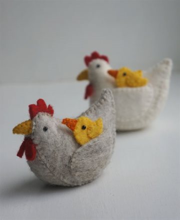 GAMCHA PÅSKE HØNS MED KYLLINGER - 3011