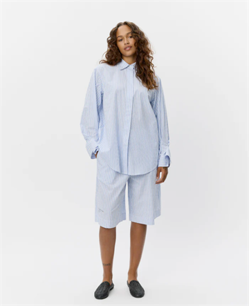 SOFIE SCHNOOR PEJAH SHORTS BLUE STRIPED - S261582