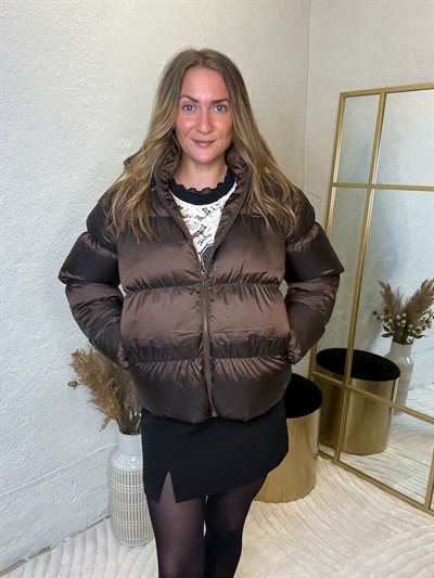 PIECES MILLA HOT FUDGE SHINY PUFFER JACKET W. HOOD - 17161846