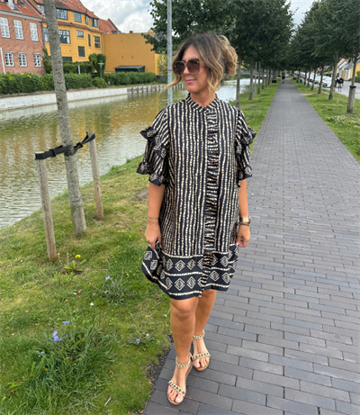 VILA KAVAS 2/4 FRILL DRESS BLACK - 14101927