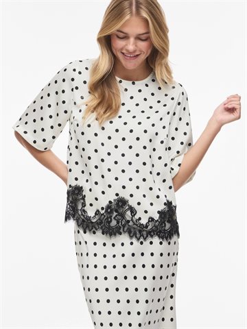 VILA DOTA 2/4 LACE TOP BIRCH BLACK DOTS - 14119274