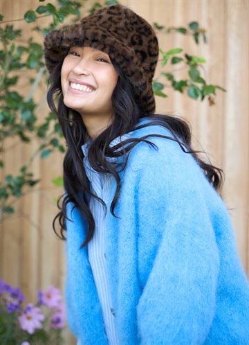 BLACK COLOUR TRIXIE BUCKET HAT LEO - 8017